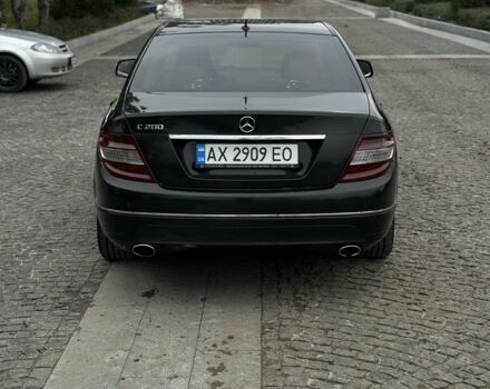 Чорний Мерседес Ц-Клас, об'ємом двигуна 3 л та пробігом 300 тис. км за 8200 $, фото 3 на Automoto.ua