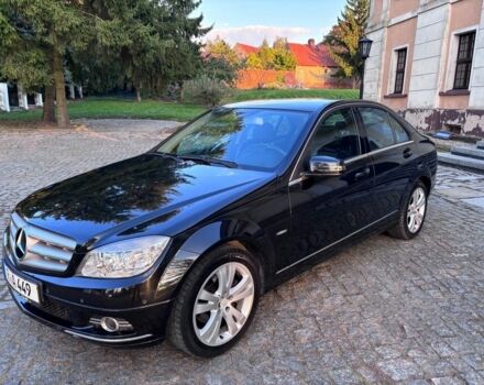Чорний Мерседес Ц-Клас, об'ємом двигуна 1.8 л та пробігом 247 тис. км за 2500 $, фото 1 на Automoto.ua