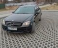Чорний Мерседес Ц-Клас, об'ємом двигуна 2.15 л та пробігом 254 тис. км за 9900 $, фото 2 на Automoto.ua