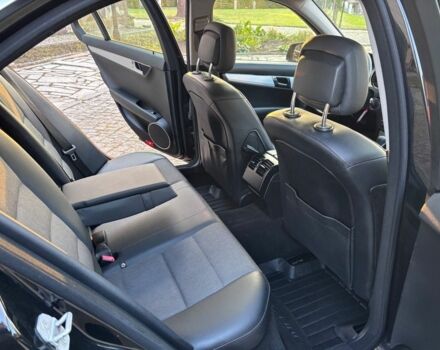 Чорний Мерседес Ц-Клас, об'ємом двигуна 1.8 л та пробігом 247 тис. км за 2500 $, фото 7 на Automoto.ua