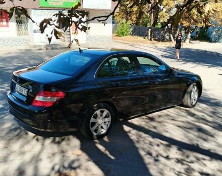 Мерседес Ц-Класс 2009 в Верхнеднепровске на Automoto.ua Черный Мерседес Ц-Класс, объемом двигателя 2.15 л и пробегом 294 тыс. км за 10500 $, фото 2 на Automoto.ua