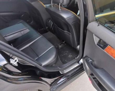 Черный Мерседес Ц-Класс, объемом двигателя 3 л и пробегом 211 тыс. км за 12300 $, фото 6 на Automoto.ua