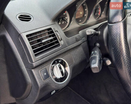 Чорний Мерседес Ц-Клас, об'ємом двигуна 3 л та пробігом 160 тис. км за 12800 $, фото 9 на Automoto.ua