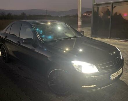 Черный Мерседес Ц-Класс, объемом двигателя 3 л и пробегом 222 тыс. км за 13200 $, фото 11 на Automoto.ua