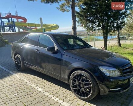 Черный Мерседес Ц-Класс, объемом двигателя 3 л и пробегом 222 тыс. км за 13200 $, фото 5 на Automoto.ua