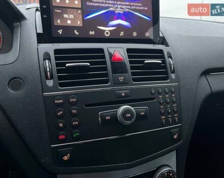 Черный Мерседес Ц-Класс, объемом двигателя 1.8 л и пробегом 256 тыс. км за 8990 $, фото 24 на Automoto.ua