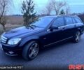 Черный Мерседес Ц-Класс, объемом двигателя 2.1 л и пробегом 331 тыс. км за 8500 $, фото 11 на Automoto.ua