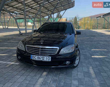 Чорний Мерседес Ц-Клас, об'ємом двигуна 3 л та пробігом 300 тис. км за 9100 $, фото 4 на Automoto.ua