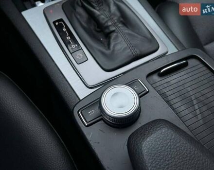 Черный Мерседес Ц-Класс, объемом двигателя 1.8 л и пробегом 256 тыс. км за 8990 $, фото 26 на Automoto.ua