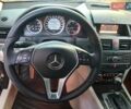 Черный Мерседес Ц-Класс, объемом двигателя 2.2 л и пробегом 250 тыс. км за 10700 $, фото 2 на Automoto.ua