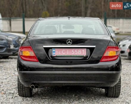Чорний Мерседес Ц-Клас, об'ємом двигуна 1.8 л та пробігом 217 тис. км за 10850 $, фото 12 на Automoto.ua
