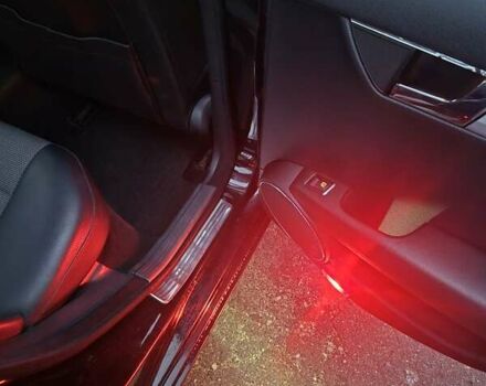 Черный Мерседес Ц-Класс, объемом двигателя 2.2 л и пробегом 242 тыс. км за 8900 $, фото 15 на Automoto.ua