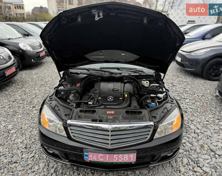 Чорний Мерседес Ц-Клас, об'ємом двигуна 1.8 л та пробігом 217 тис. км за 10850 $, фото 31 на Automoto.ua