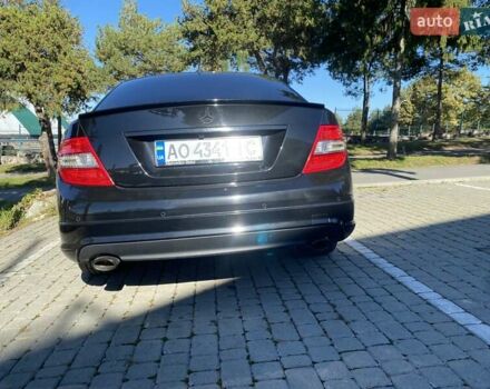 Черный Мерседес Ц-Класс, объемом двигателя 3 л и пробегом 222 тыс. км за 13200 $, фото 2 на Automoto.ua