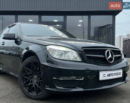 Черный Мерседес Ц-Класс, объемом двигателя 1.8 л и пробегом 256 тыс. км за 8990 $, фото 1 на Automoto.ua