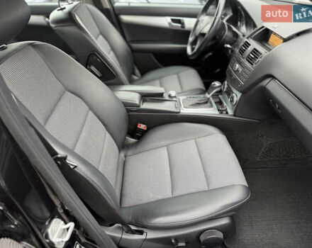 Чорний Мерседес Ц-Клас, об'ємом двигуна 1.8 л та пробігом 217 тис. км за 10850 $, фото 20 на Automoto.ua