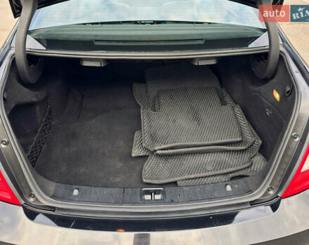 Чорний Мерседес Ц-Клас, об'ємом двигуна 3 л та пробігом 160 тис. км за 12800 $, фото 17 на Automoto.ua