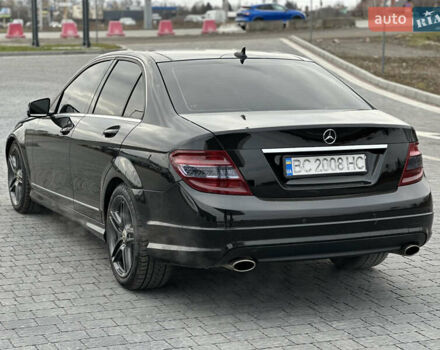Черный Мерседес Ц-Класс, объемом двигателя 3 л и пробегом 172 тыс. км за 10800 $, фото 6 на Automoto.ua