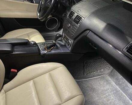 Черный Мерседес Ц-Класс, объемом двигателя 3 л и пробегом 222 тыс. км за 13200 $, фото 32 на Automoto.ua