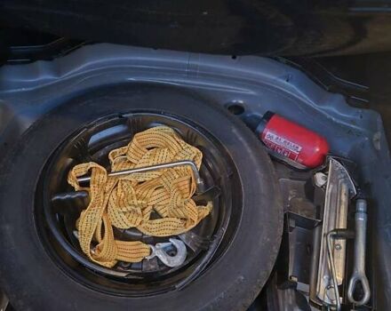 Черный Мерседес Ц-Класс, объемом двигателя 2.2 л и пробегом 242 тыс. км за 8900 $, фото 16 на Automoto.ua