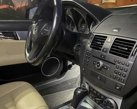 Черный Мерседес Ц-Класс, объемом двигателя 3 л и пробегом 222 тыс. км за 13200 $, фото 35 на Automoto.ua