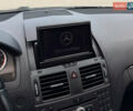 Чорний Мерседес Ц-Клас, об'ємом двигуна 3 л та пробігом 160 тис. км за 12800 $, фото 8 на Automoto.ua