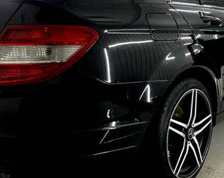 Черный Мерседес Ц-Класс, объемом двигателя 2.2 л и пробегом 253 тыс. км за 9800 $, фото 10 на Automoto.ua