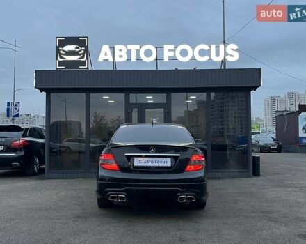 Черный Мерседес Ц-Класс, объемом двигателя 1.8 л и пробегом 256 тыс. км за 8990 $, фото 6 на Automoto.ua