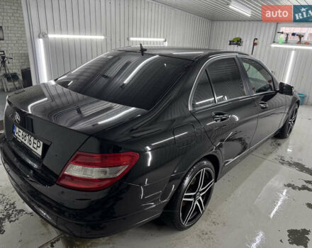 Черный Мерседес Ц-Класс, объемом двигателя 2.2 л и пробегом 253 тыс. км за 9800 $, фото 8 на Automoto.ua