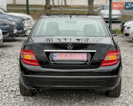 Чорний Мерседес Ц-Клас, об'ємом двигуна 1.8 л та пробігом 217 тис. км за 10850 $, фото 7 на Automoto.ua