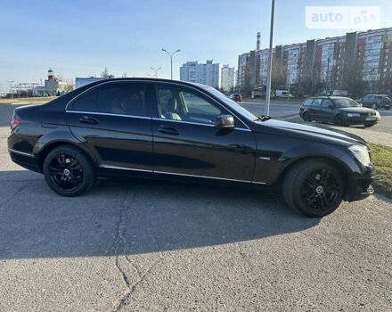 Черный Мерседес Ц-Класс, объемом двигателя 1.8 л и пробегом 136 тыс. км за 12500 $, фото 3 на Automoto.ua