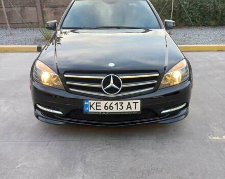 Черный Мерседес Ц-Класс, объемом двигателя 3 л и пробегом 211 тыс. км за 12300 $, фото 2 на Automoto.ua