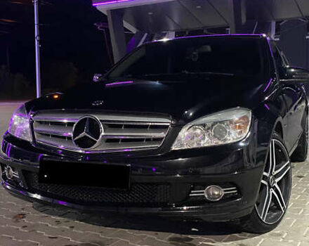 Черный Мерседес Ц-Класс, объемом двигателя 2.2 л и пробегом 253 тыс. км за 9800 $, фото 14 на Automoto.ua