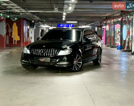 Чорний Мерседес Ц-Клас, об'ємом двигуна 1.8 л та пробігом 280 тис. км за 11999 $, фото 27 на Automoto.ua