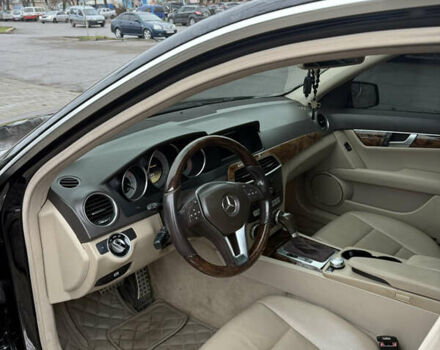 Чорний Мерседес Ц-Клас, об'ємом двигуна 1.8 л та пробігом 163 тис. км за 12599 $, фото 7 на Automoto.ua