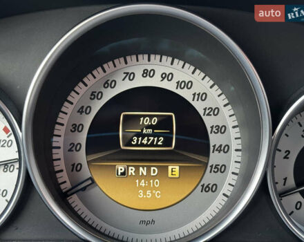 Чорний Мерседес Ц-Клас, об'ємом двигуна 3 л та пробігом 314 тис. км за 9900 $, фото 25 на Automoto.ua