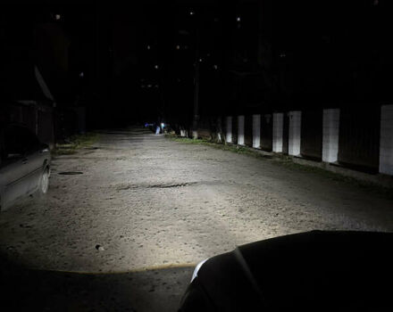 Черный Мерседес Ц-Класс, объемом двигателя 3 л и пробегом 314 тыс. км за 10500 $, фото 18 на Automoto.ua