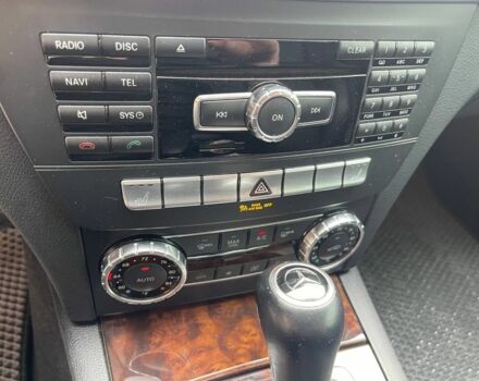 Черный Мерседес Ц-Класс, объемом двигателя 3 л и пробегом 105 тыс. км за 13400 $, фото 12 на Automoto.ua