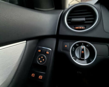 Мерседес Ц-Класс 2011 в Киеве на Automoto.ua Черный Мерседес Ц-Класс, объемом двигателя 1.8 л и пробегом 147 тыс. км за 12000 $, фото 71 на Automoto.ua