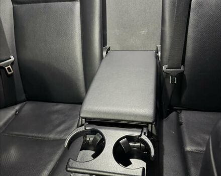 Черный Мерседес Ц-Класс, объемом двигателя 3 л и пробегом 314 тыс. км за 10500 $, фото 17 на Automoto.ua