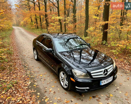 Черный Мерседес Ц-Класс, объемом двигателя 3 л и пробегом 105 тыс. км за 11555 $, фото 7 на Automoto.ua