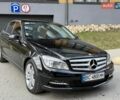 Черный Мерседес Ц-Класс, объемом двигателя 2.1 л и пробегом 228 тыс. км за 13000 $, фото 1 на Automoto.ua