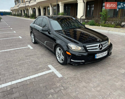 Чорний Мерседес Ц-Клас, об'ємом двигуна 3 л та пробігом 105 тис. км за 13000 $, фото 9 на Automoto.ua