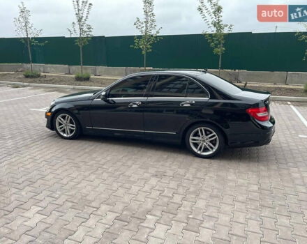 Чорний Мерседес Ц-Клас, об'ємом двигуна 3 л та пробігом 105 тис. км за 13000 $, фото 18 на Automoto.ua