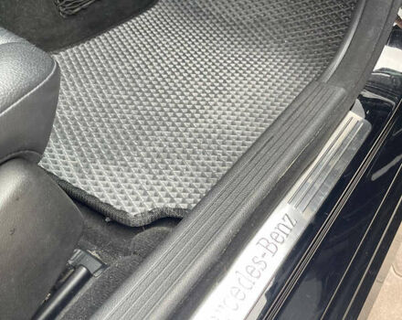 Чорний Мерседес Ц-Клас, об'ємом двигуна 3 л та пробігом 105 тис. км за 13000 $, фото 37 на Automoto.ua