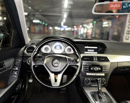 Чорний Мерседес Ц-Клас, об'ємом двигуна 1.8 л та пробігом 280 тис. км за 11999 $, фото 11 на Automoto.ua