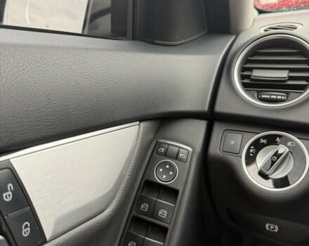 Черный Мерседес Ц-Класс, объемом двигателя 1.8 л и пробегом 147 тыс. км за 11950 $, фото 22 на Automoto.ua