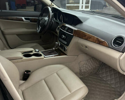 Чорний Мерседес Ц-Клас, об'ємом двигуна 1.8 л та пробігом 163 тис. км за 12599 $, фото 8 на Automoto.ua