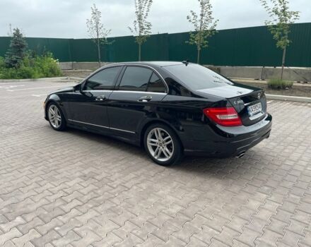 Черный Мерседес Ц-Класс, объемом двигателя 3 л и пробегом 105 тыс. км за 13400 $, фото 7 на Automoto.ua
