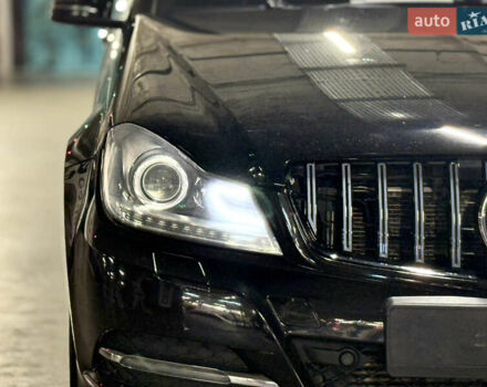 Мерседес Ц-Клас 2011 у Харкові на Automoto.ua Чорний Мерседес Ц-Клас, об'ємом двигуна 1.8 л та пробігом 280 тис. км за 12900 $, фото 22 на Automoto.ua